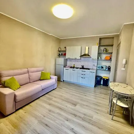 Cozy Studio Close By The Aragones Castle