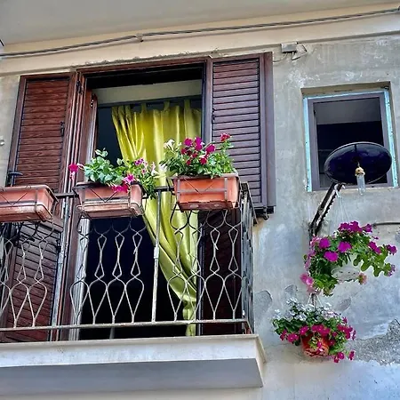 Cozy Studio Close By The Aragones Castle *
